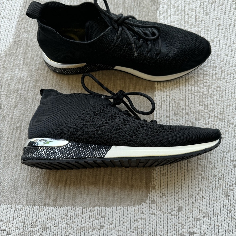 14th & Union Black Knit Sneakers